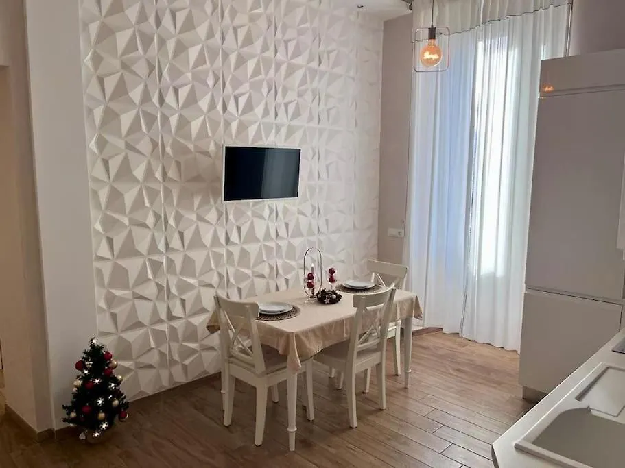 Casa Frugalis - Elegant House Near The City Center Apartment Rome Italy